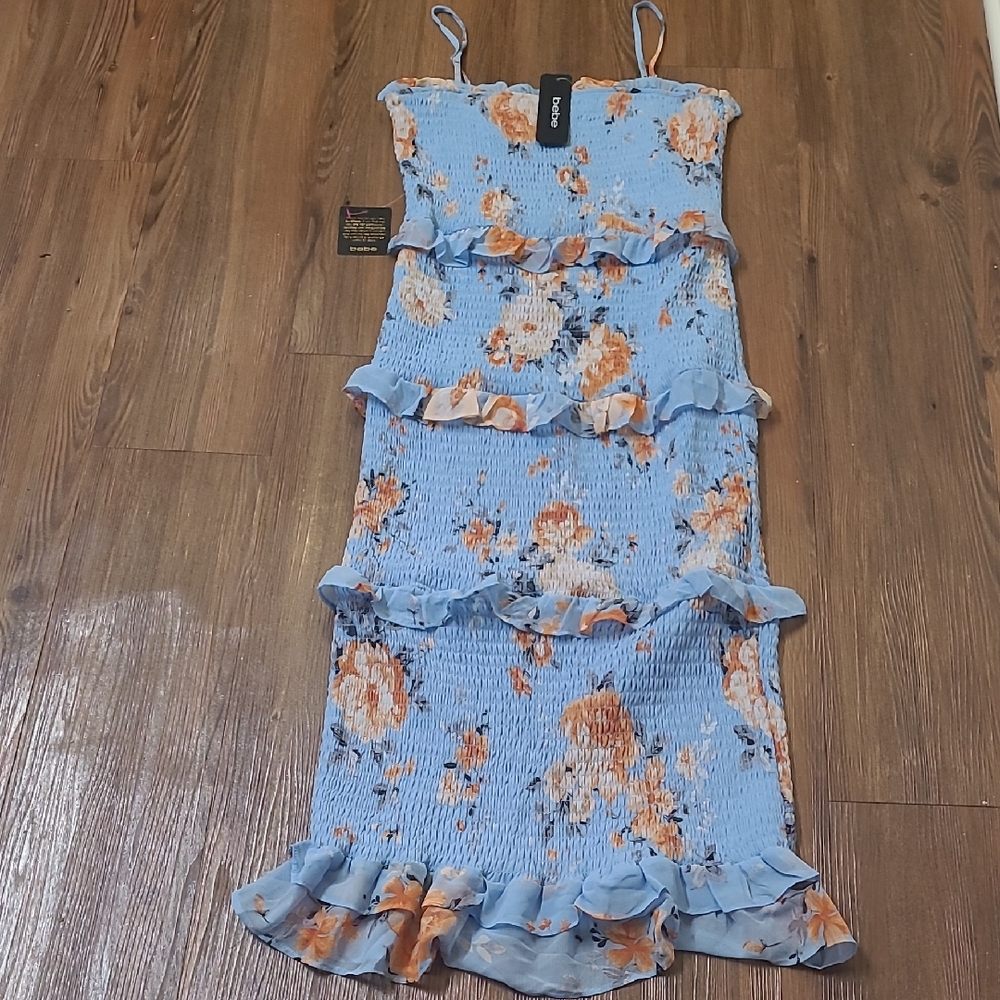 bebe Blue Floral Maxi Dress for women,s zise L new color blue.